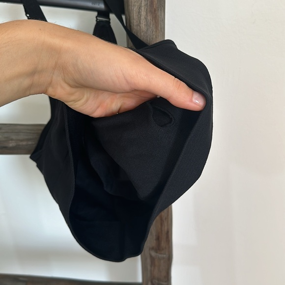 PUMA Women’s Seamless Convertible Sports Bra, Size S - Black - Picture 5 of 5